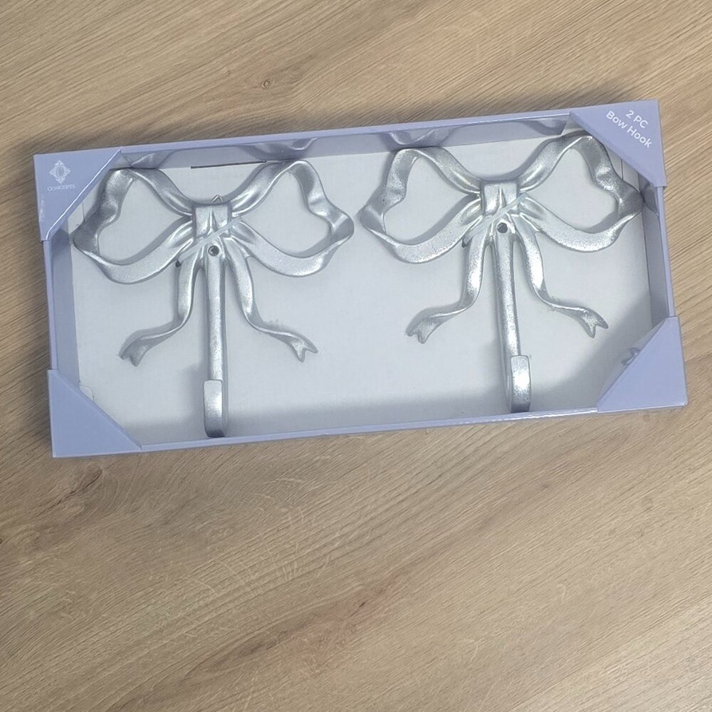 NWT Large Silver Bow Hooks - Set of 2